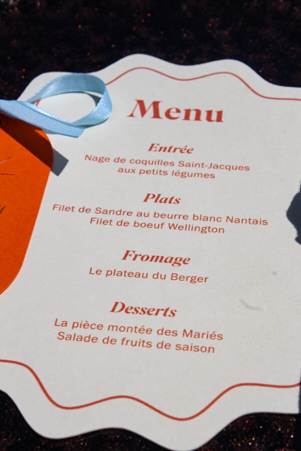 Menu de mariage avec marque-places